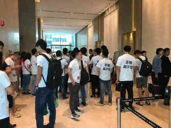 众卖家齐聚上海维权：还我血汗钱