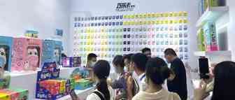 这个超轻粘土品牌，去年线上销售大涨200%