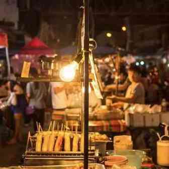 盲盒另一个生态圈：70%市场在小镇夜市？