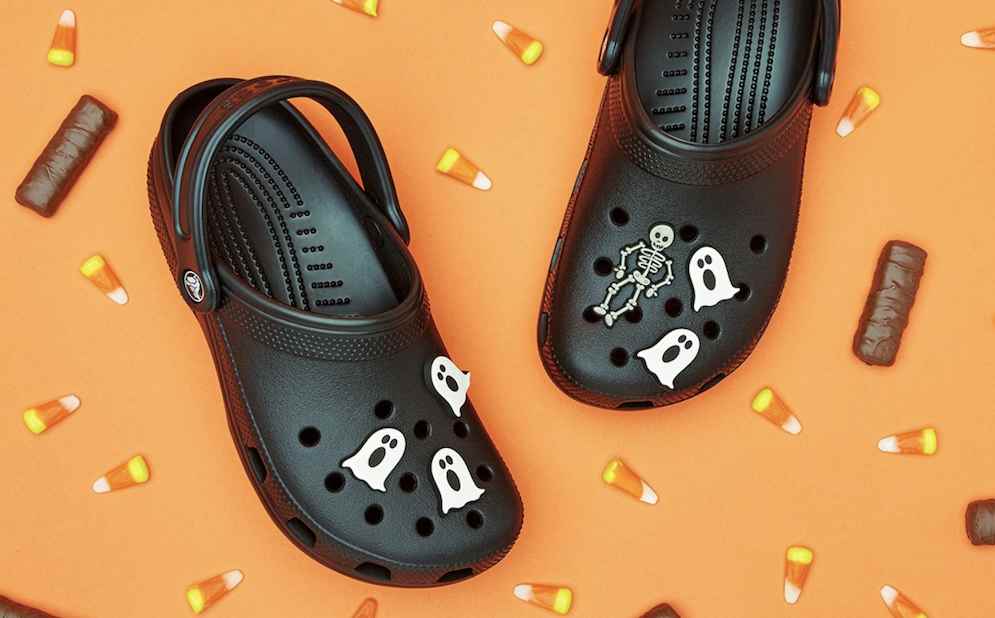 Crocs 22年营收大涨53.7%至36亿美元，创历史新高